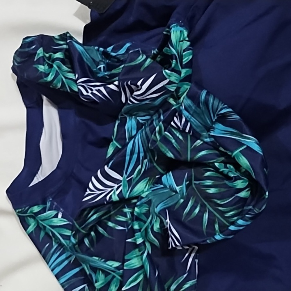 Built-in Bra long sleeve tee